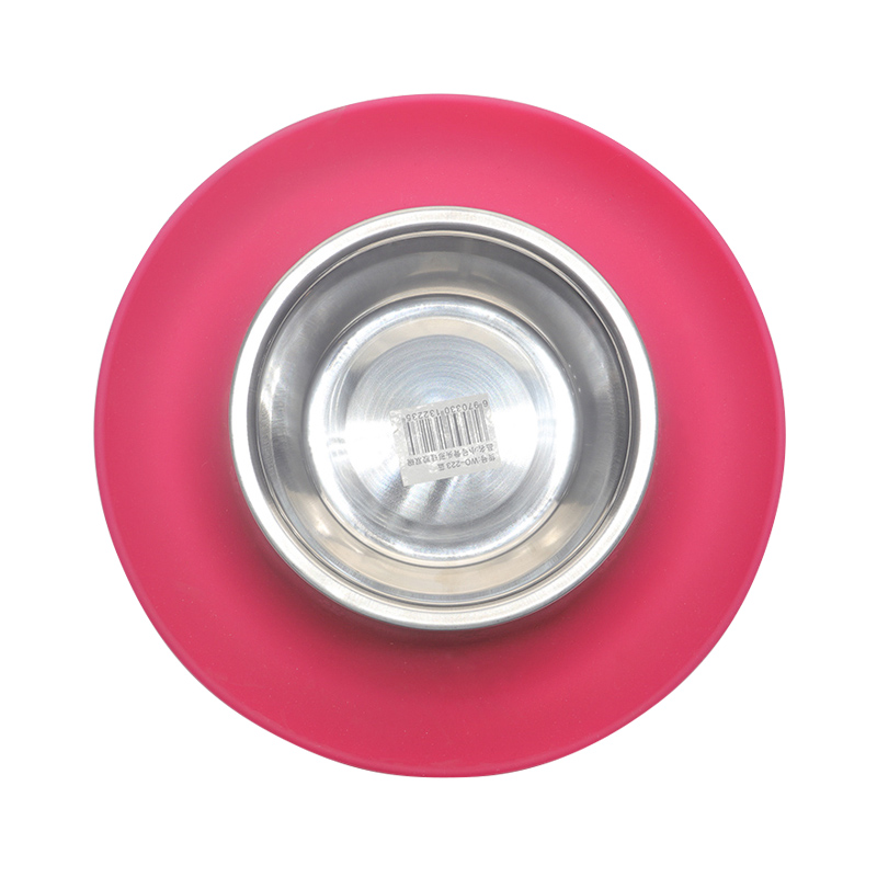 環保矽膠碗紅綠（lǜ）兩色，可供中小型寵物使用