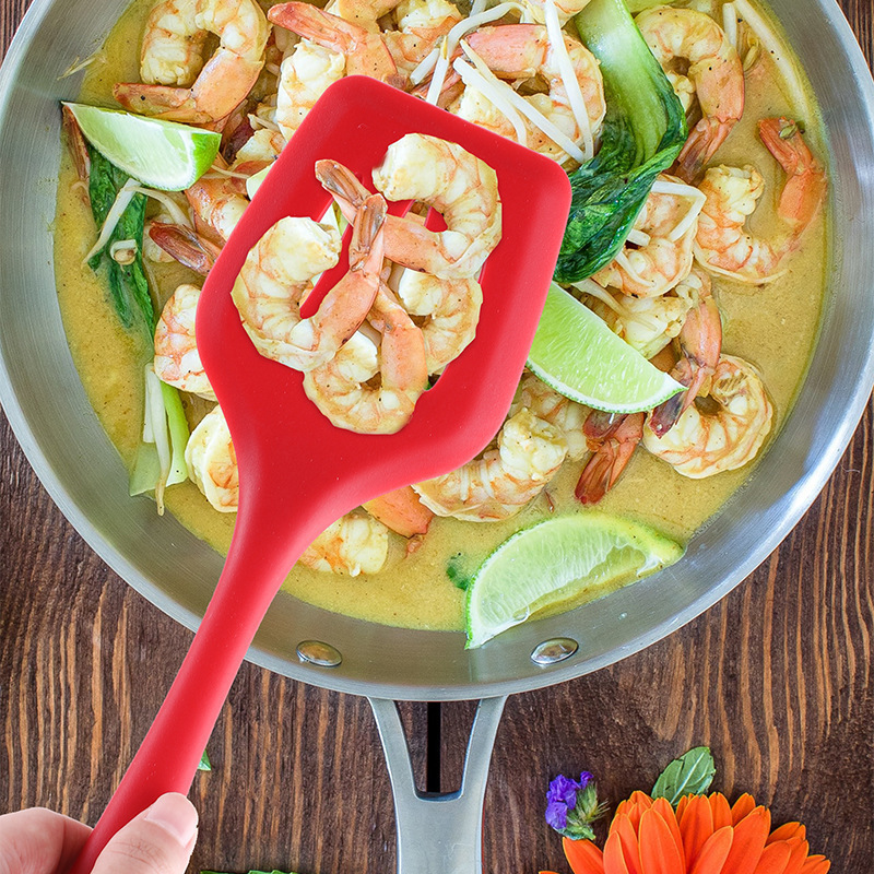 東莞矽膠製品廠：矽膠（jiāo）餐具與塑膠日用品（pǐn）它們的區別