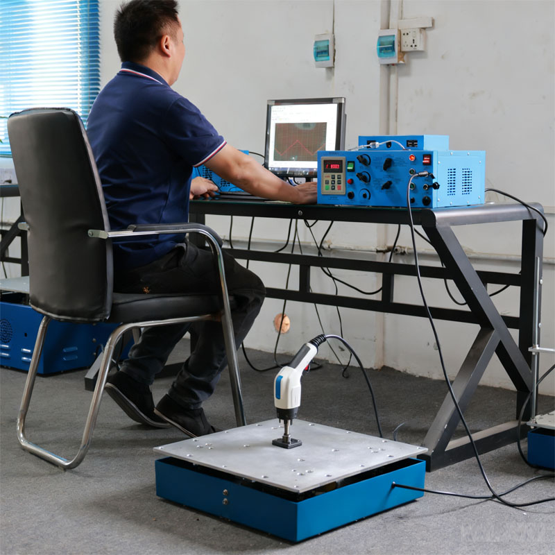 電磁式振動台