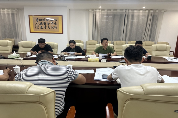 規劃建設辦公室主任李偉作檢查情況通報.jpg