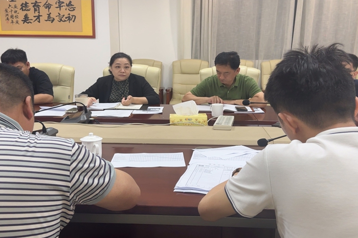 伍陽作指導講（jiǎng）話.jpg