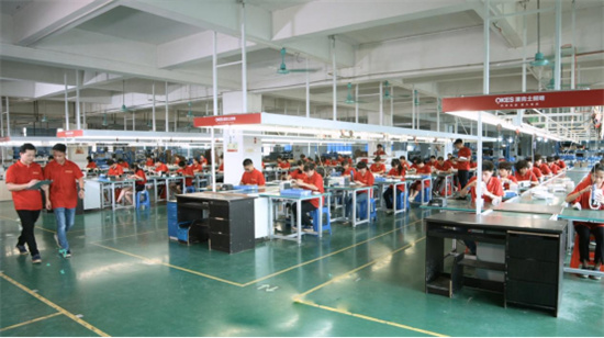 草莓视频在线照(zhào)明:燃情獻(xiàn)禮祖國華誕,嗨翻全場